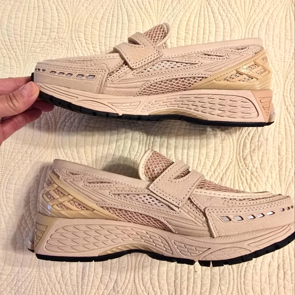 NIB New Balance 1906L Sneaker Loafer In Beige Ladies 7, Mens 5.5 - Picture 8 of 16